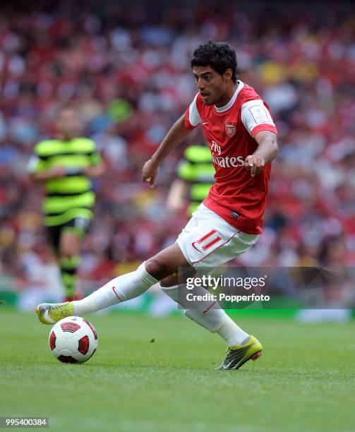 Carlos Vela of Arsenal in action during the Emirates Cup match between Arsenal and Celtic at the Emirates Stadium on August 1, 2010 in London,...