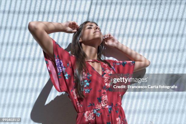 beauty portrait - tempio pausania foto e immagini stock