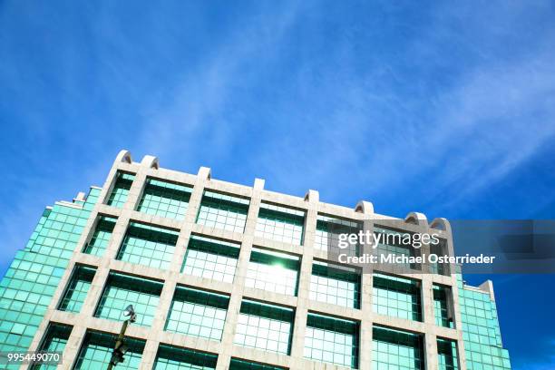 modern architecture on the plaza independencia in montevideo - independencia stock pictures, royalty-free photos & images
