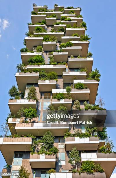 vertical forest apartment building in the porta nuova area of mi - porta stock pictures, royalty-free photos & images