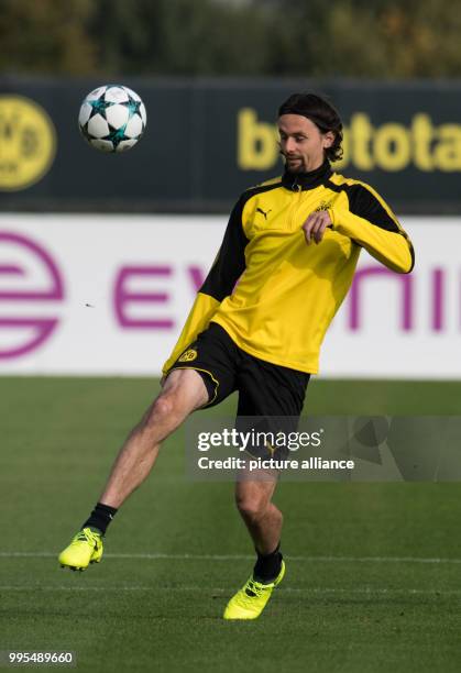 Borussia Dortmund's Neven Subotic participates in a training session in Dortmund, Germany, 25 September 2017. Borussia Dortmund plays against Real...