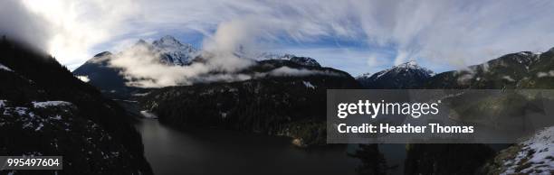 diablo lake - diablo lake stock-fotos und bilder