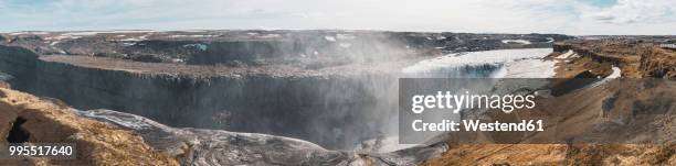 iceland, dettifoss waterfall - dettifoss fotografías e imágenes de stock