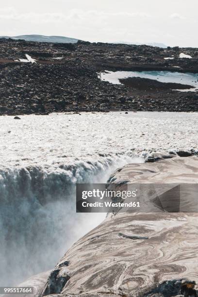 iceland, dettifoss waterfall - dettifoss waterfall foto e immagini stock