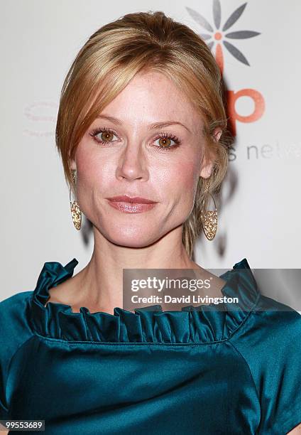 Actress Julie Bowen attends Step Up Women's Network 7th Annual Inspiration Awards at the Beverly Hilton on May 14, 2010 in Los Angeles, California.