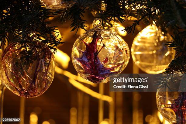 christmas crystal balls - carousel ball stock pictures, royalty-free photos & images