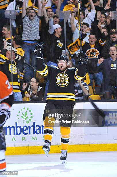 Michael Ryder of the Boston Bruins scores a goal against the Philadelphia Flyers in Game Seven of the Eastern Conference Semifinals during the 2010...