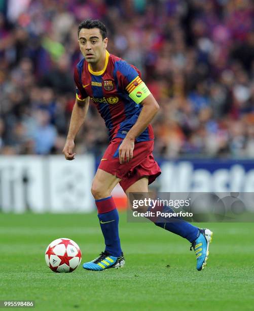 Xavi Hernandez of FC Barcelona in action during the UEFA Champions League final between FC Barcelona and Manchester United at Wembley Stadium in...