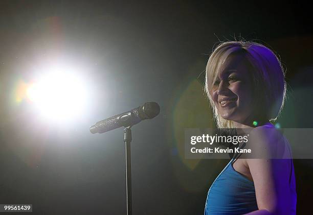 Kellie Pickler performs at the Nassau Veterans Memorial Coliseum on May 14, 2010 in Uniondale, New York.