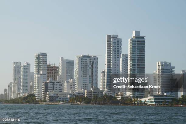 highrise buildings of bocagrande area, overview, cartagena, colombia - sebastiaan kroes stockfoto's en -beelden