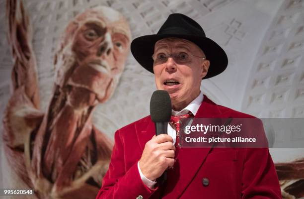 Plastinator Gunther von Hagens speaks at a press conference at a new permanent exhibition at the Altes Hallenbad in Heidelberg, Germany, 27 September...