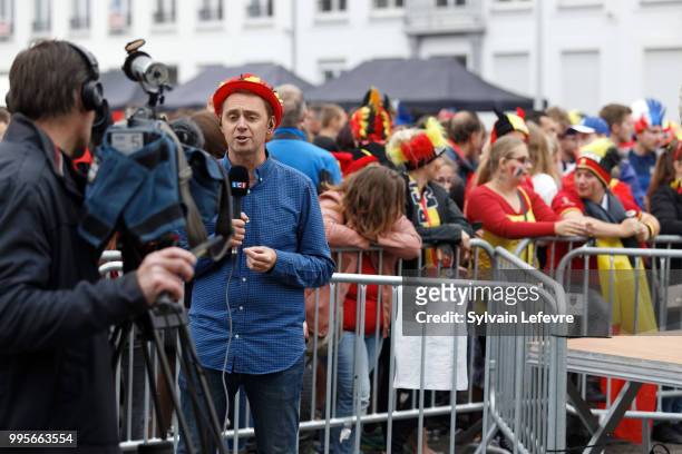 French LCI channel speaks live in front of Belgian soccer fans as they attend Belgium National team 'Les Diables Rouges' vs France National Team...