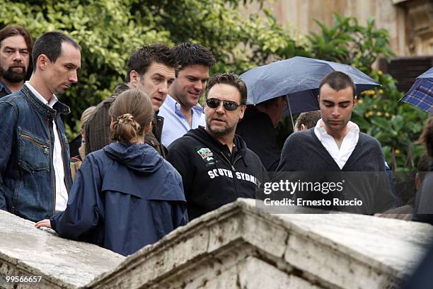 Australian actor Russell Crowe performs unplugged in Piazza di Spagna on May 15, 2010 in Rome, Italy.