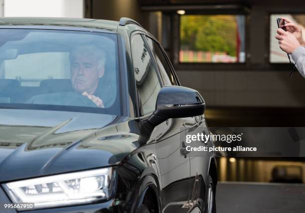 Bayern Munich's head coach Carlo Ancelotti arrives at the team premises at the Saebener Street in Munich, Germany, 28 September 2017. FC Bayern...