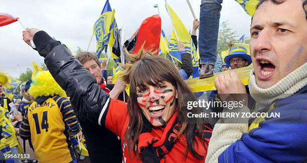 Toulon's supporter poses on May 15, 2010 in the streets of Saint-Etienne before the French Top 14 semi final rugby match Clermont-Ferrand versus...