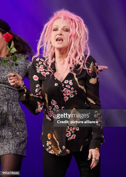The singer Cyndi Lauper on stage of the Operettenhaus during a press showing of the musical "Kinky Boots" in Hamburg, Germany, 28. September 2017....