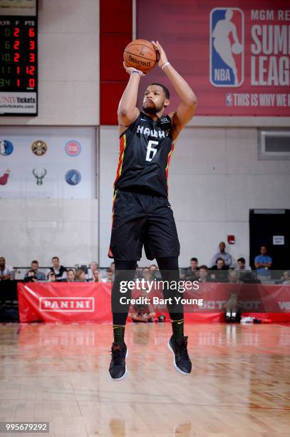 Omari Spellman of the Atlanta Hawks shoots the ball against the Chicago Bulls during the 2018 Las Vegas Summer League on July 10, 2018 at the Cox...