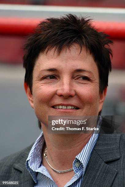 Head coach Heidi Vater of Jena looks on prior to the DFB Women's Cup final match between FCR 2001 Duisburg and FF USV Jena at RheinEnergie Stadium on...