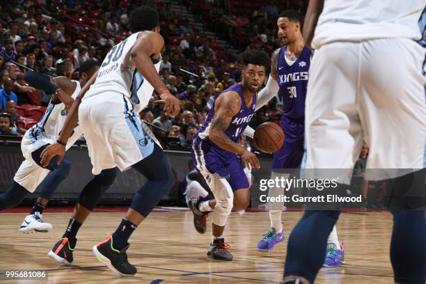 Frank Mason of the Sacramento Kings handles the ball against the Memphis Grizzlies during the 2018 Las Vegas Summer League on July 9, 2018 at the...