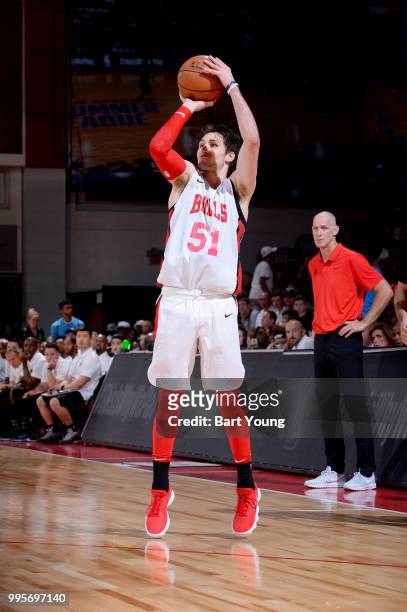 Ryan Arcidiacono of the Chicago Bulls shoots the ball against the Atlanta Hawks during the 2018 Las Vegas Summer League on July 10, 2018 at the Cox...
