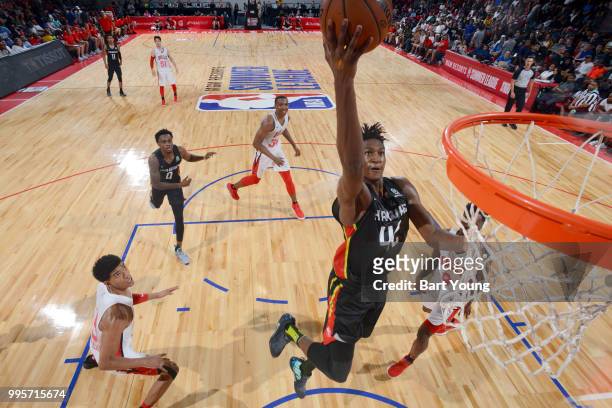 Alpha Kaba of the Atlanta Hawks goes to the basket against the Chicago Bulls during the 2018 Las Vegas Summer League on July 10, 2018 at the Cox...