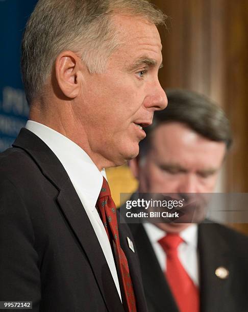 From left, Democratic National Committee Chairman Howard Dean, and Republican National Committee Chairman Robert Duncan, appear together at the...