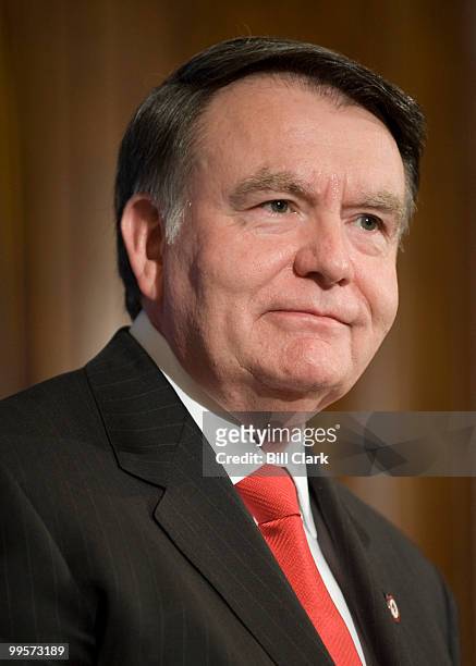 Republican National Committee Chairman Robert Duncan speaks at the National Press Club Newsmaker Luncheon Program to talk about the presidential...