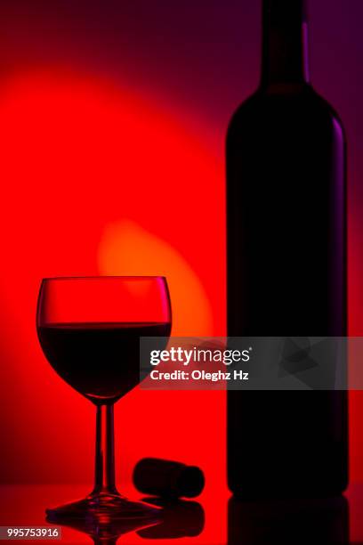 glass of wine, cork and bottle of wine - cork material bildbanksfoton och bilder