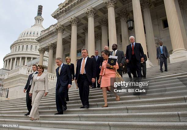 From left, House Speaker Nancy Pelosi, D-Calif., Senate Majority Leader Harry Reid, D-Nev., Senate Assistant Majority Leader Richard Durbin, D-Ill.,...