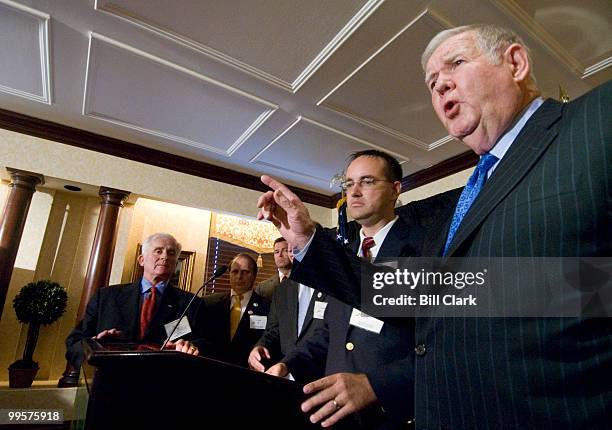 From left, chairman of the VETPAC advisory board Richard Klass, Eric Massa , Lee Ballenger , Duane Burghard and Rep. John Murtha, D-Pa., participate...