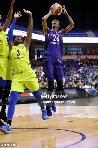 DeWanna Bonner of the Phoenix Mercury shoots the ball against the Dallas Wings on July 10, 2018 at the College Park Center in Arlington, Texas. NOTE...