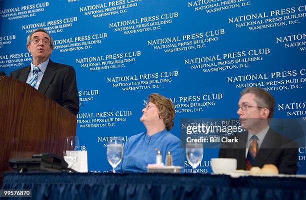 Donald Ritchie 50,411 A Ritchie Stock Photos, High-Res Pictures, and Images - Getty Images