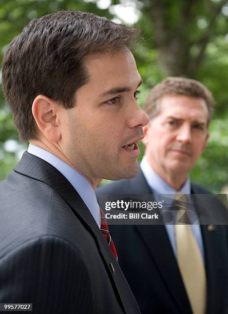 From left, U.S. Senate candidate and former Florida House Speaker Marco Rubio, R-Fla., and Sen. Jim DeMint, R-S.C., speak to reporters in Upper...