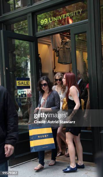 Singer Taylor Swift shops at Rugby on May 15, 2010 in New York City.