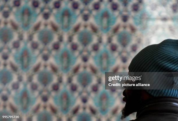 Muslim praying at the Centrum Moschee in Hamburg, Germany, 3 October 2017. Mosques across Germany opened their doors on 3 October for the nationwide...