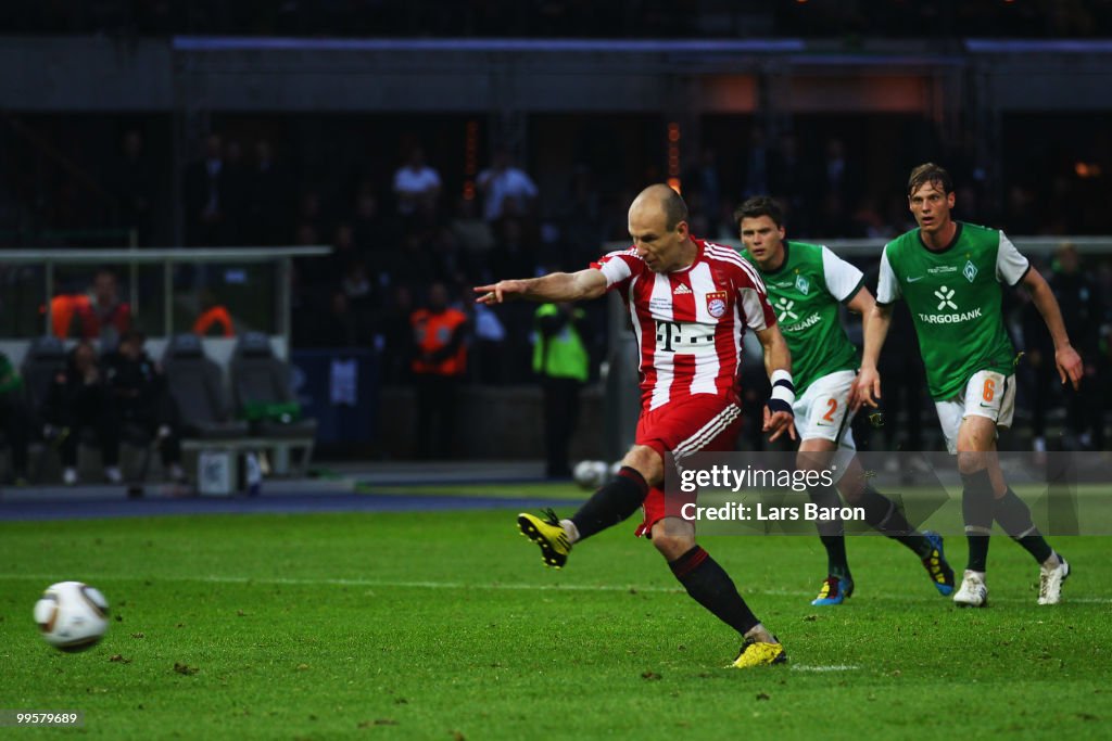 Werder Bremen v Bayern Muenchen - DFB Cup Final