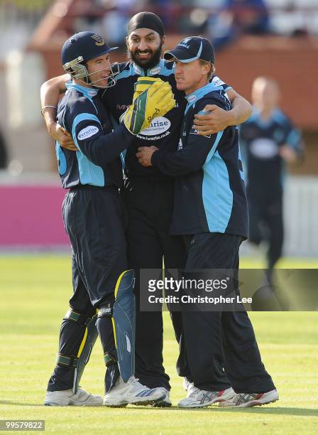 Andrew Hodd, Monty Panesar and Murray Goodwin of Sussex celebrate taking the wicket of Marcus Trescothick of Somerset during the Clydesdale Bank 40...