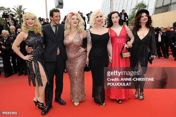 The cast of the movie "On Tour" actress Julie Atlas Muz, actor Roky Roulette, actresses Dirty Martini, Mimi Le Meaux, Evie Lovelle and Kitten on the...