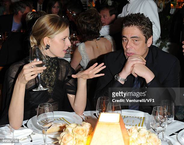 Model Karolina Kurkova and Jury Member actor Benicio del Toro attend the Vanity Fair and Gucci Party Honoring Martin Scorsese during the 63rd Annual...
