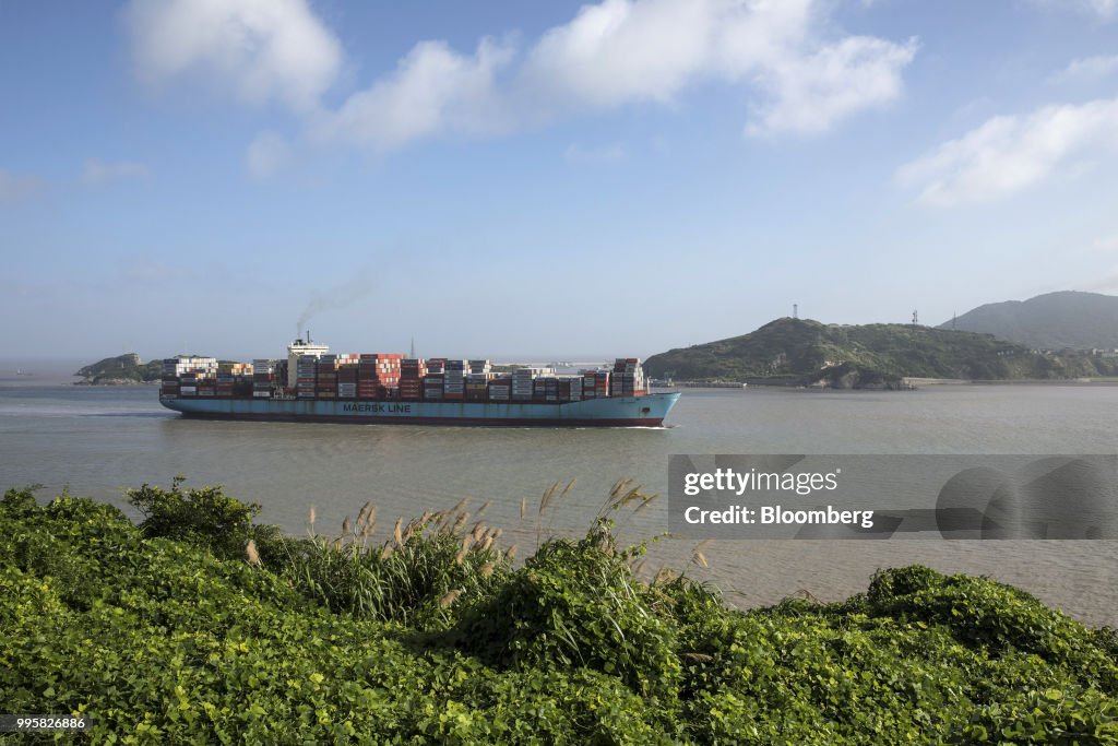 Yangshan Free Trade Port as US-China Trade Conflict Escalates