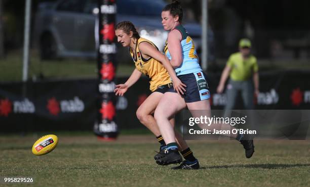 S Kate Inglis-Hodge in action during the AFLW U18 Championships match between Western Australia and Eastern Allies at Broadbeach Sports Club on July...