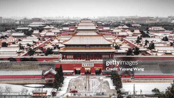 the forbidden city in winter in beijing, china. - forbidden city imagens e fotografias de stock