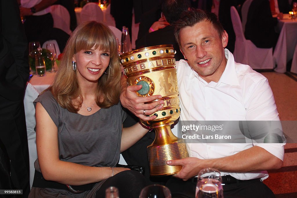 Ivica Olic and his wife Natalie attend the Bayern Muenchen Champions
