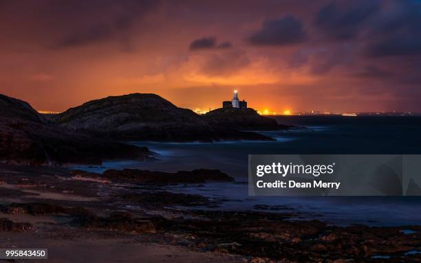 mumbles lighthouse - mumbles stock-fotos und bilder