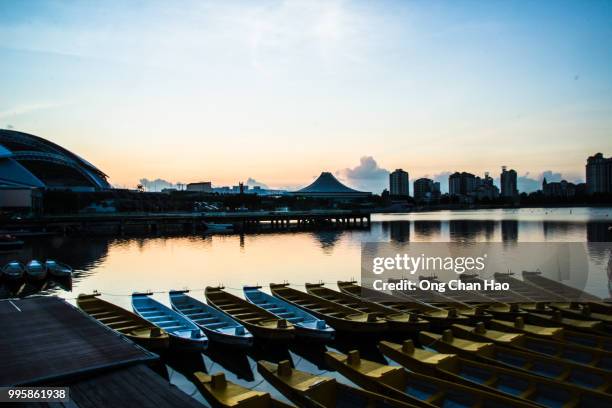 sunrise by the waters - hao stock pictures, royalty-free photos & images