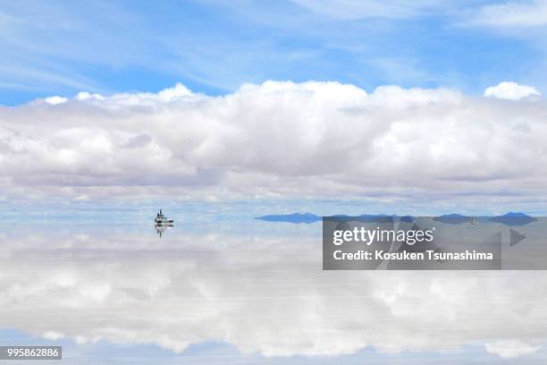 salar de uyuni - salar stock pictures, royalty-free photos & images