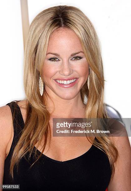 Actress Julie Berman attends the Disney and ABC Television Group Summer press junket at ABC on May 15, 2010 in Burbank, California.