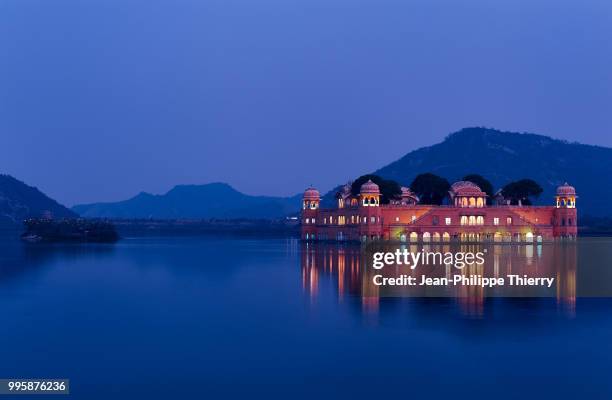 jal mahal at blue hour - jal mahal stock pictures, royalty-free photos & images