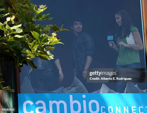 Musician Joe Jonas waves to fans at the Grove to kick off the summer concert series on May 15, 2010 in Los Angeles, California.