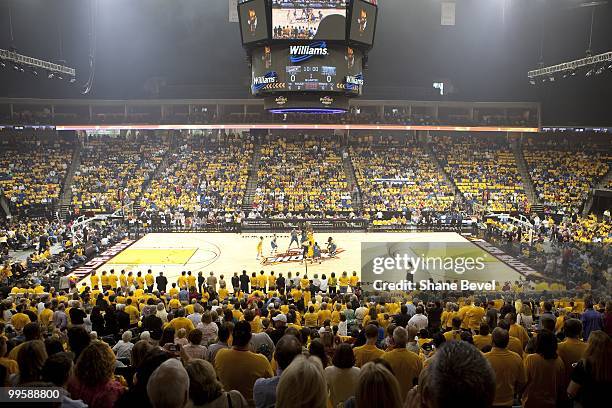 General view of the court during the opening tip off of the game between the Minnesota Lynx and the Tulsa Shock during the WNBA game on May 15, 2010...